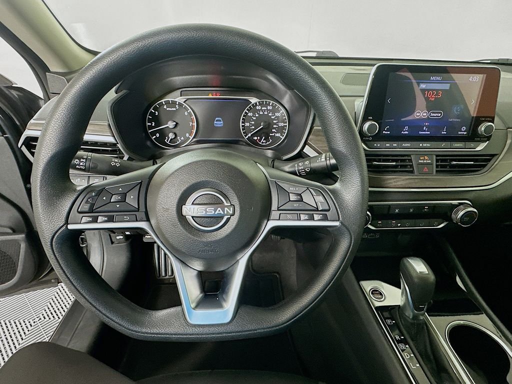 Used 2024 Gun Metallic Nissan 2.5 SV image 11