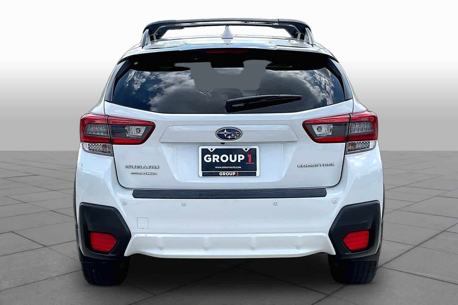 Used 2021 Crystal White Pearl Subaru Limited image 5