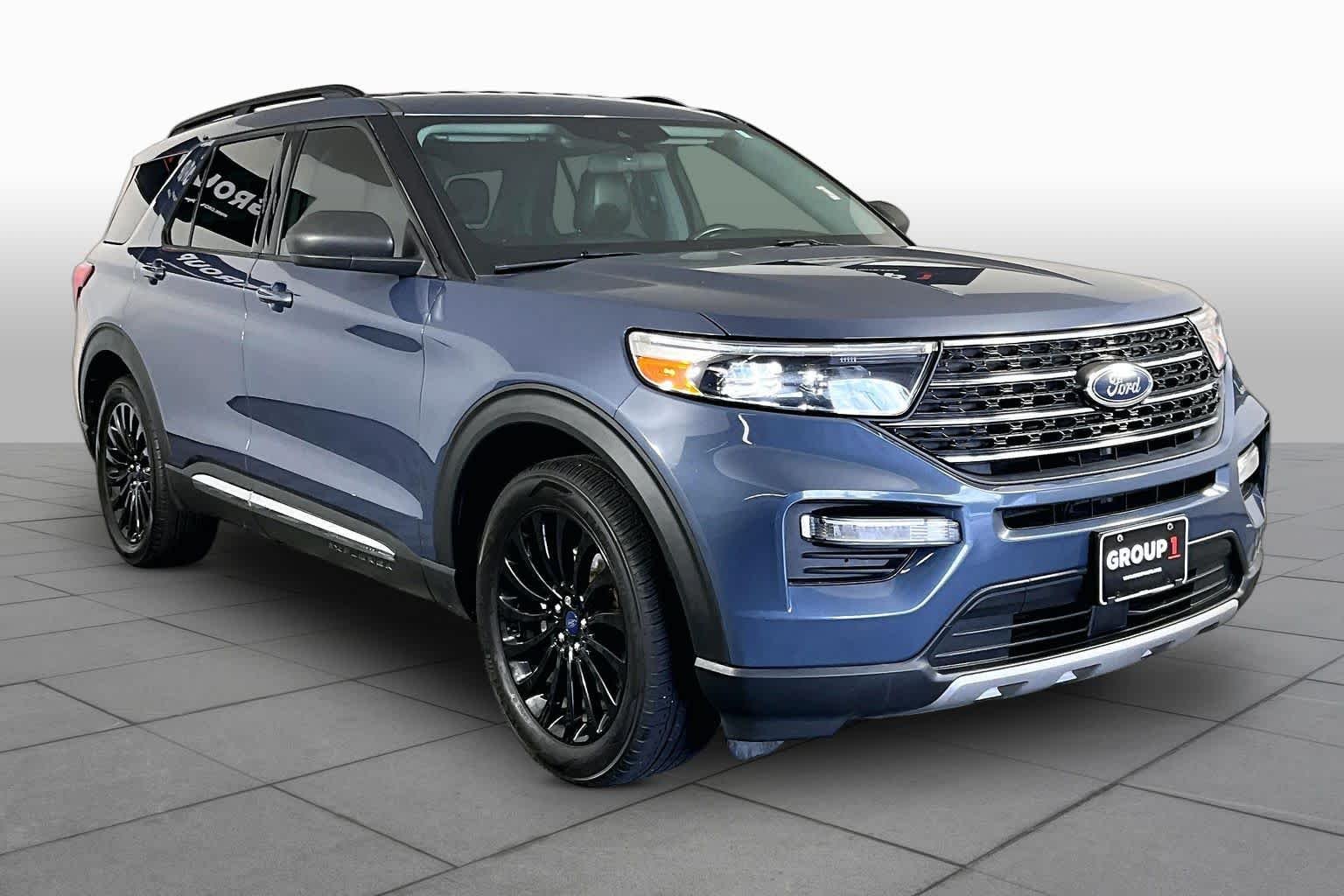 Used 2021 Infinite Blue Metallic Tinted Clearcoat Ford XLT image 3