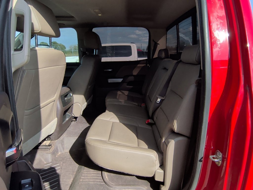 Used 2018 Red Chevrolet LTZ image 11