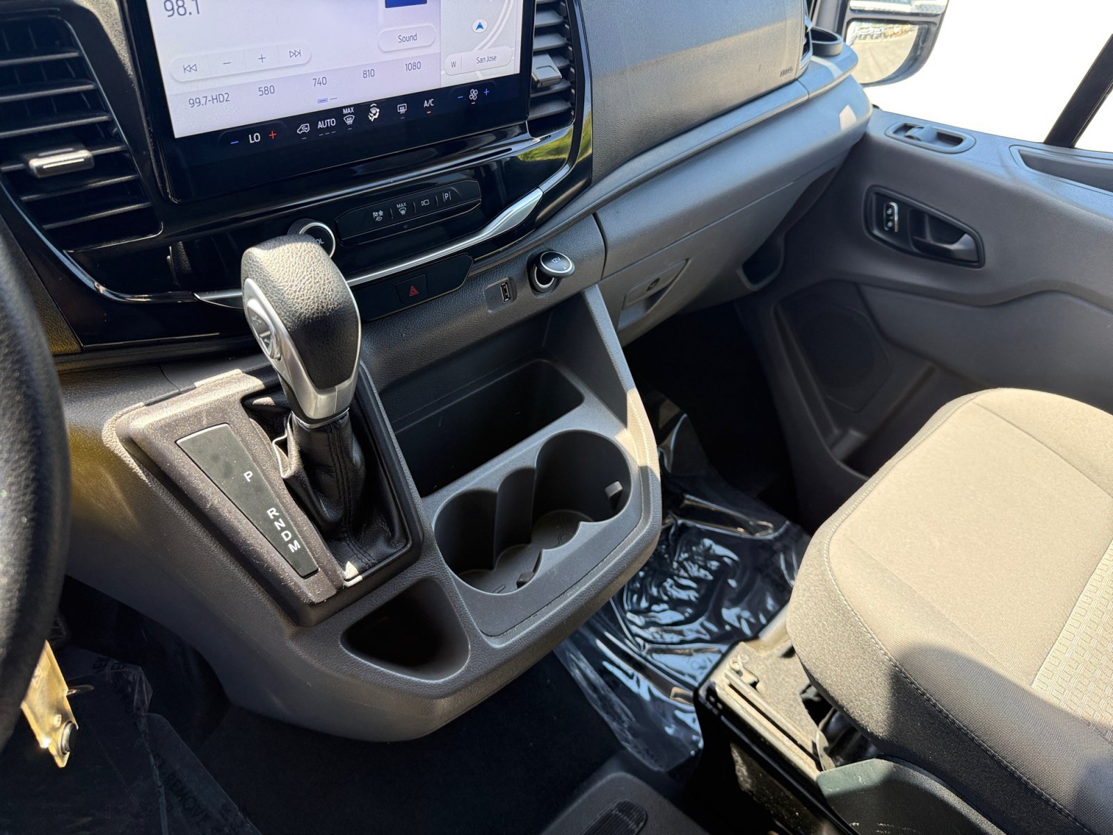 Used 2023 Oxford White Ford XLT image 13