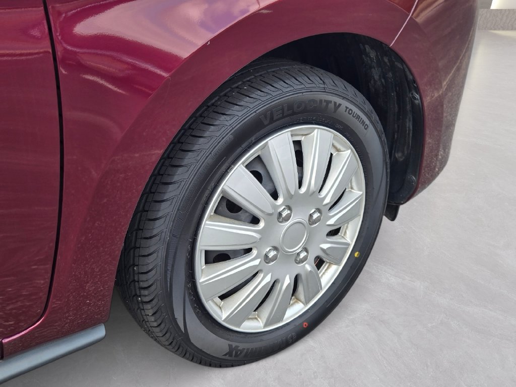 Used 2024 Red Mitsubishi LE image 5