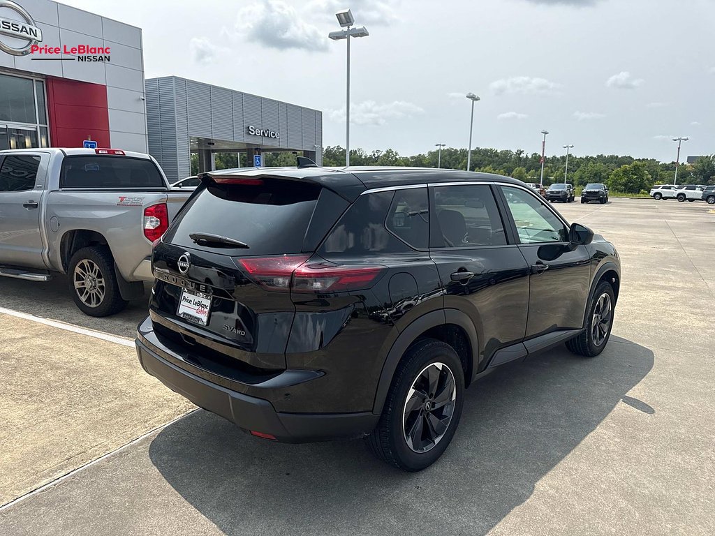 Used 2024 Super Black Nissan SV image 7