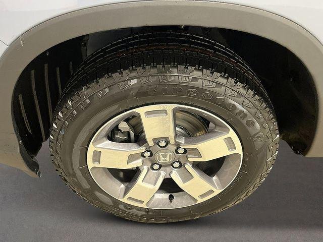 New 2026 Sonic Gray Pearl Honda RTL image 12