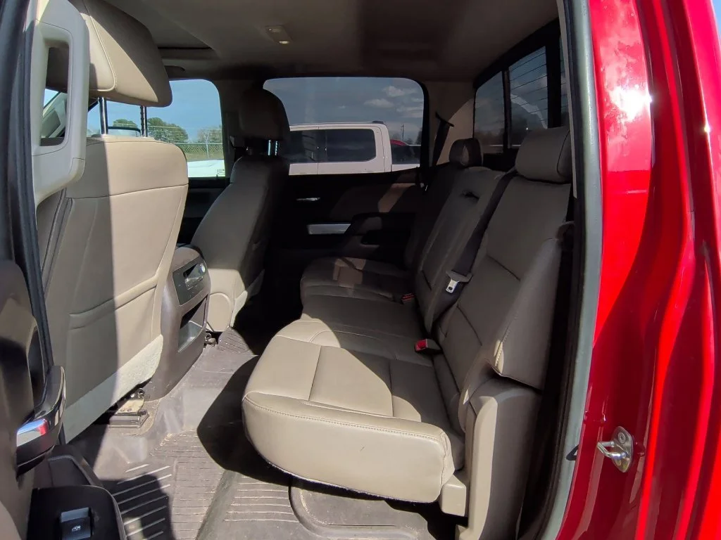 Used 2018 Red Chevrolet LTZ image 11