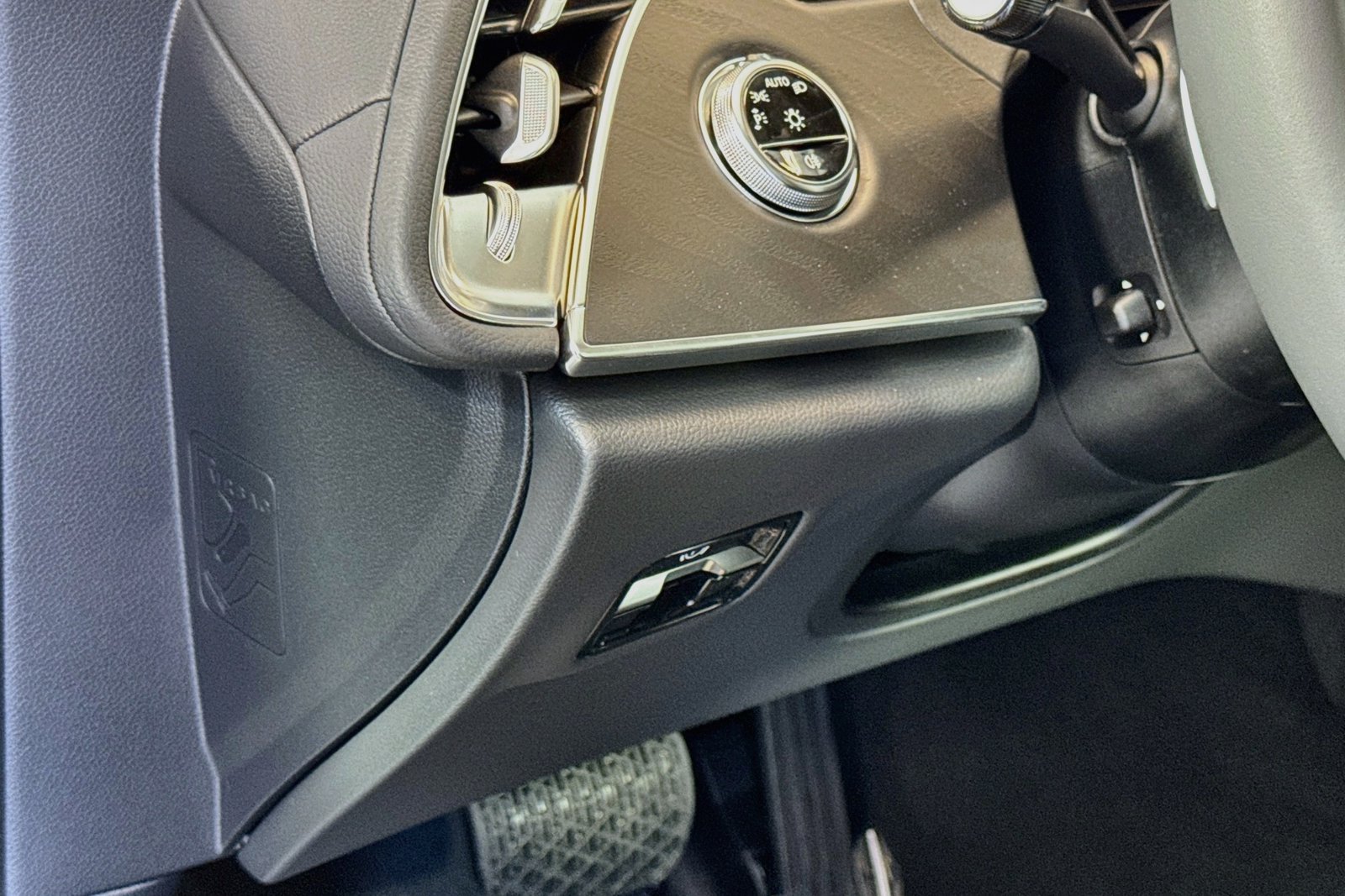 New 2026 Black Mercedes-Benz E 350 image 10
