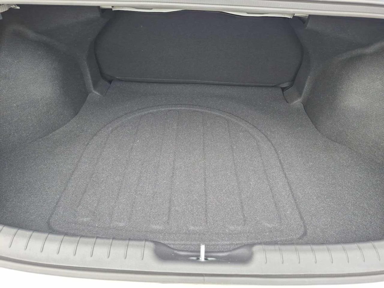 New 2026 Serenity White Hyundai SE image 31