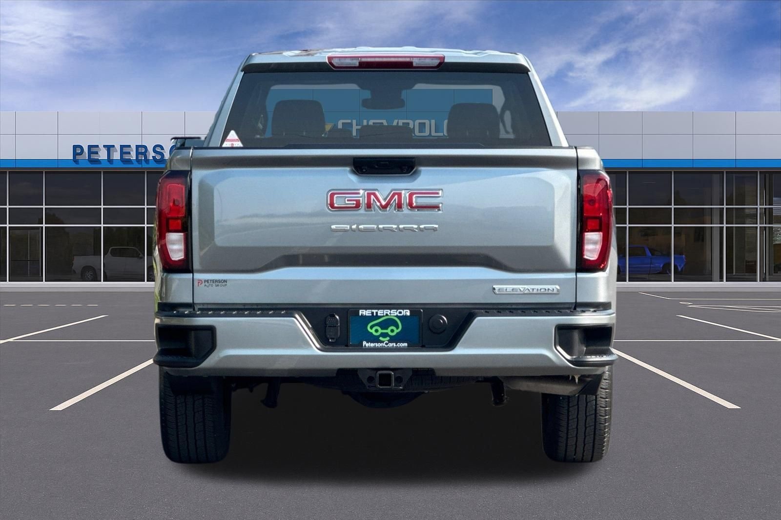 Used 2024 Silver GMC Elevation image 5