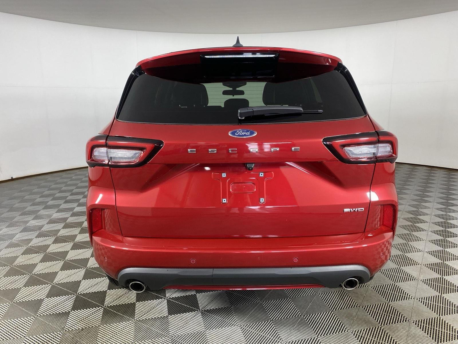 Used 2023 Rapid Red Metallic Tinted Clearcoat Ford ST-Line image 6