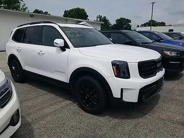 Used 2024 White Kia SX X-Pro image 1