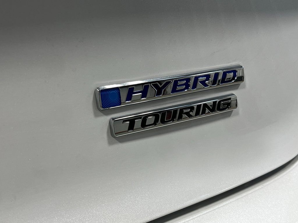 New 2026 Platinum White Pearl Honda Touring image 11