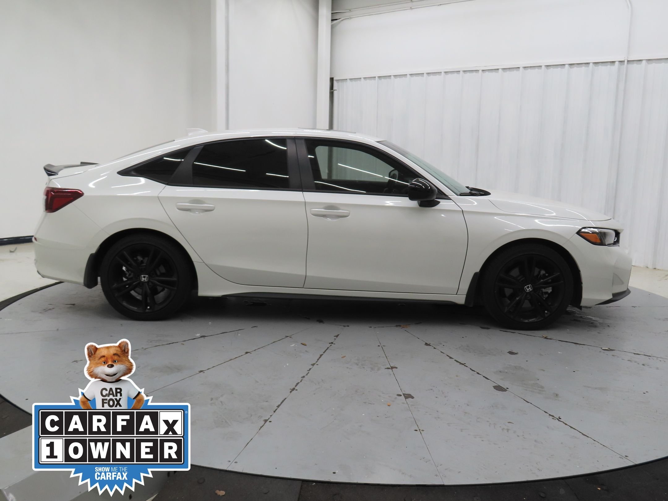 Used 2025  Honda  image 2