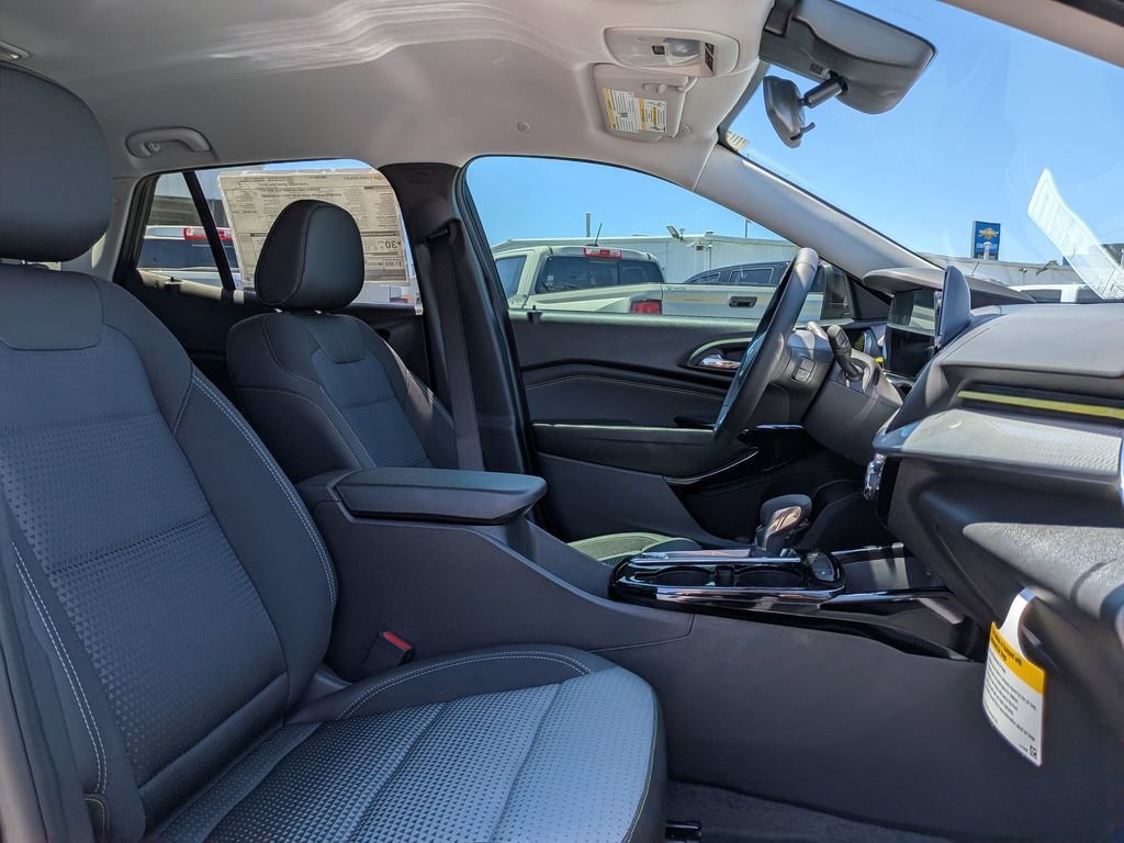 2026 Chevrolet Trax LT - Photo 29