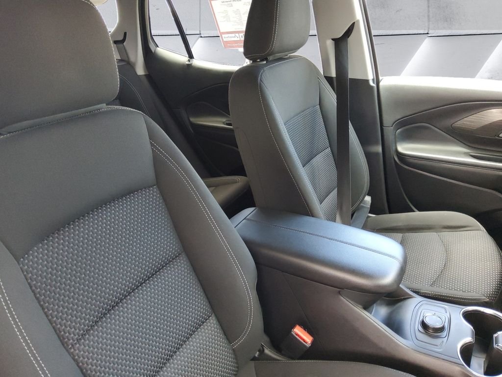 Used 2024 Silver GMC SLE image 14