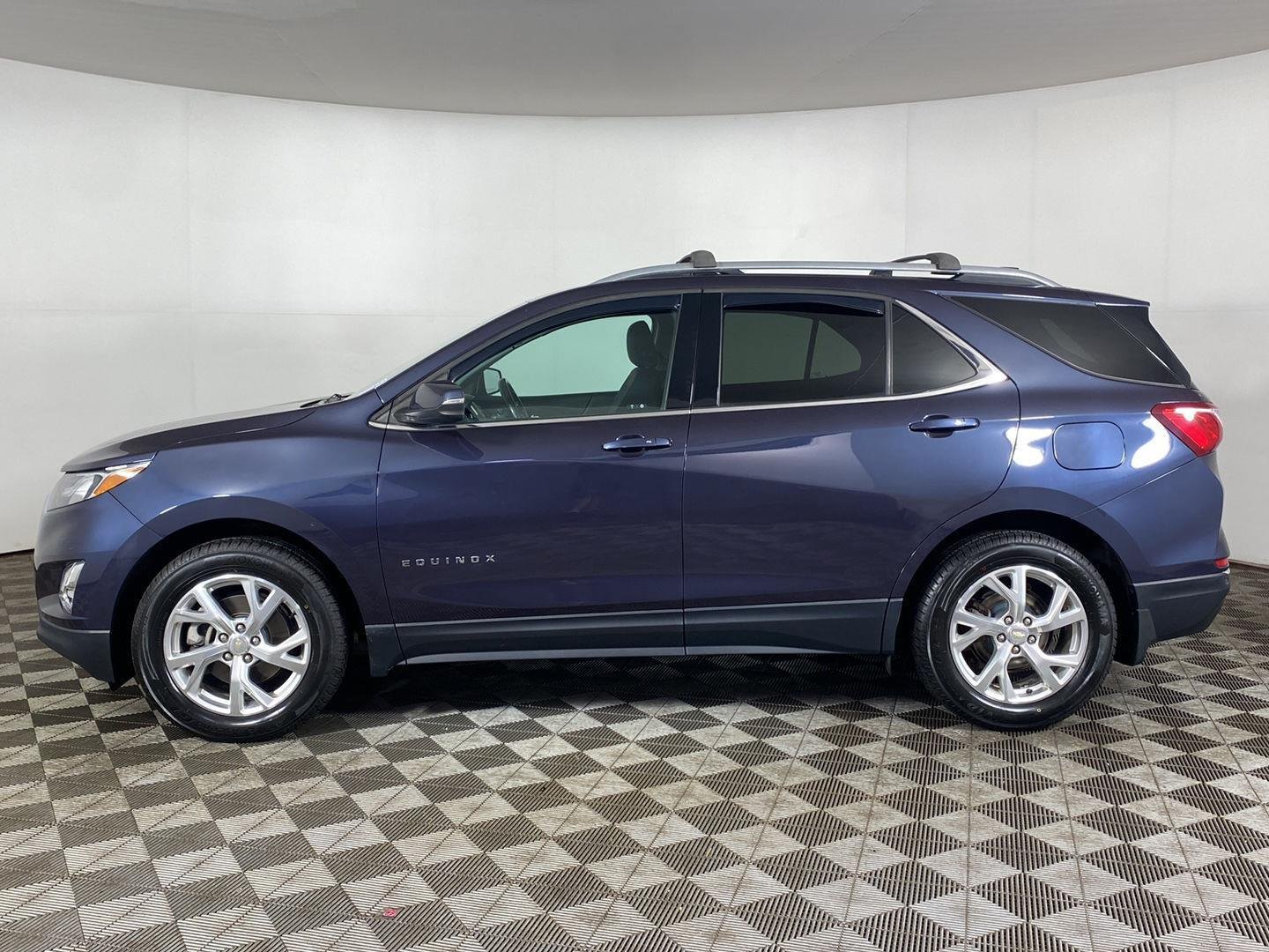 Used 2019 Storm Blue Metallic Chevrolet LT image 3