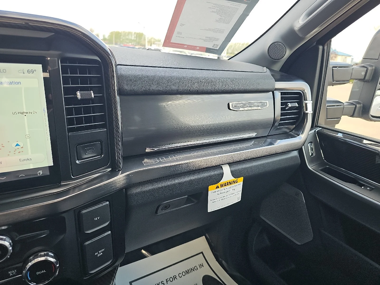 New 2026 Oxford White Ford F-250® Lariat® image 38