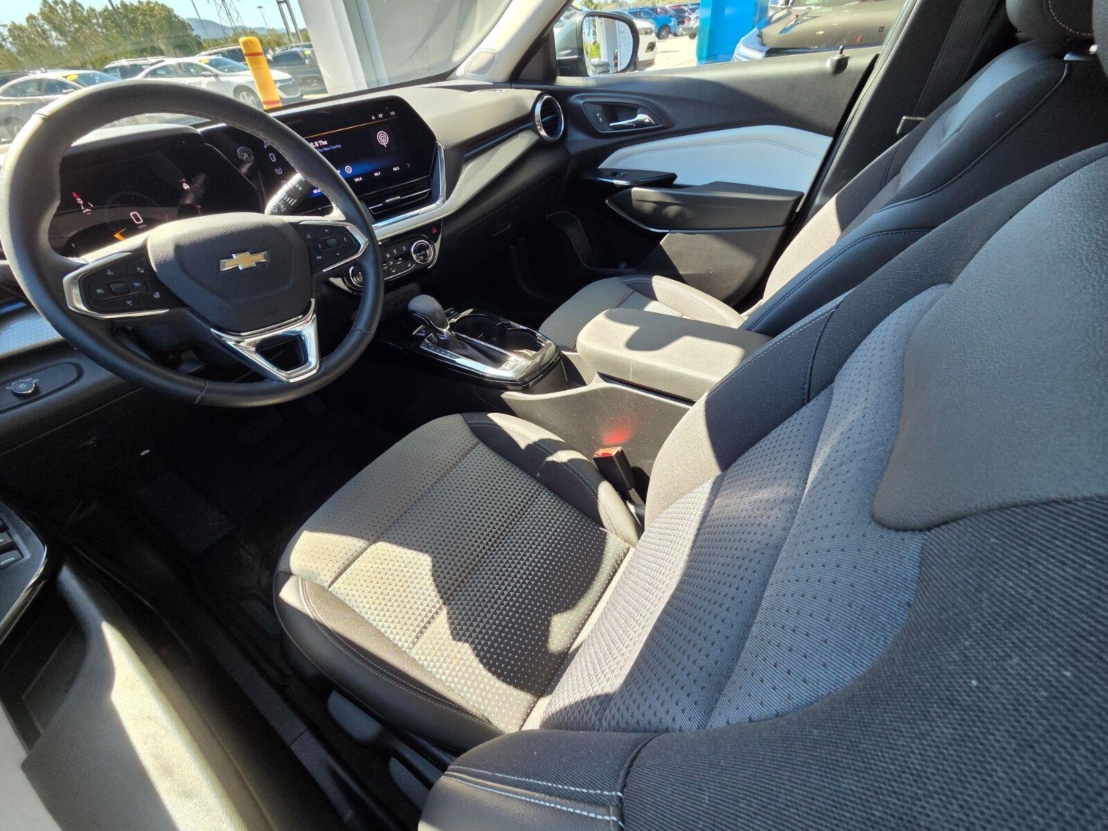 Used 2026 Cypress Gray Chevrolet LT image 8