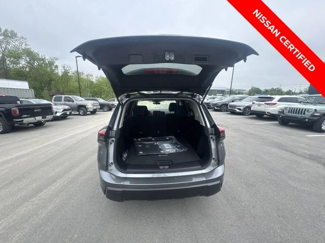 Used 2025 Gray Nissan S image 22