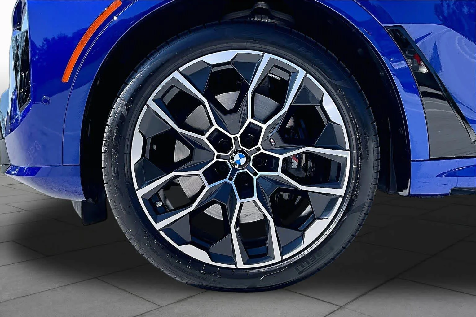 Used 2026 Marina Bay Blue Metallic BMW M60i image 11