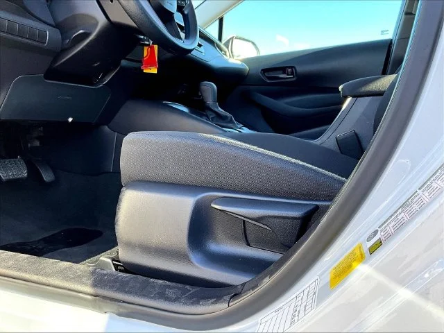 Used 2025 White Toyota LE image 40
