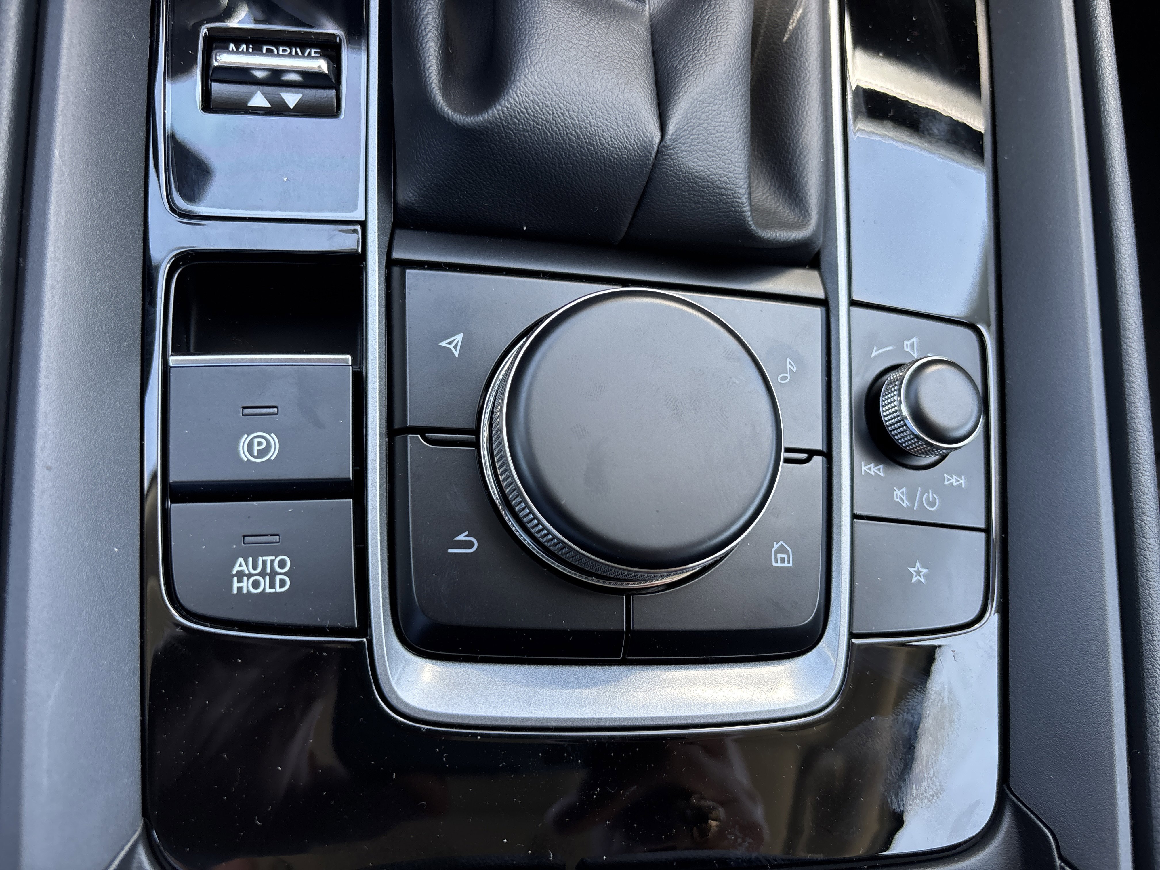New 2026 Wind Chill Pearl Mazda 2.5 S Premium AWD image 39