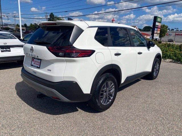 Used 2023 Glacier White Nissan S image 3