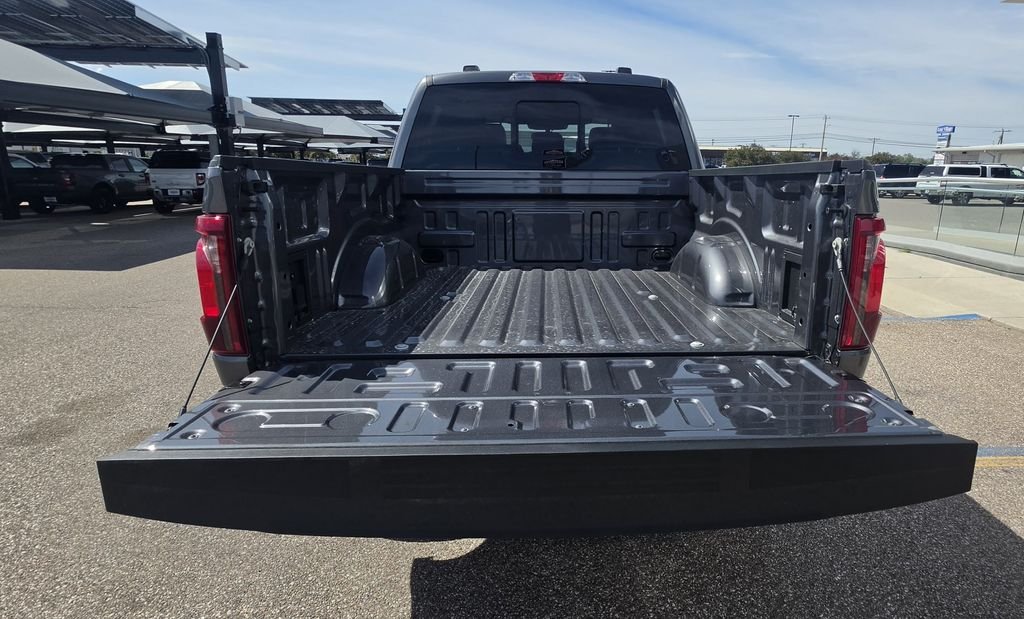 New 2026 Carbonized Gray Metallic Ford Tremor® image 9