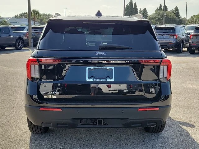 New 2027 Black Metallic Ford Active image 6