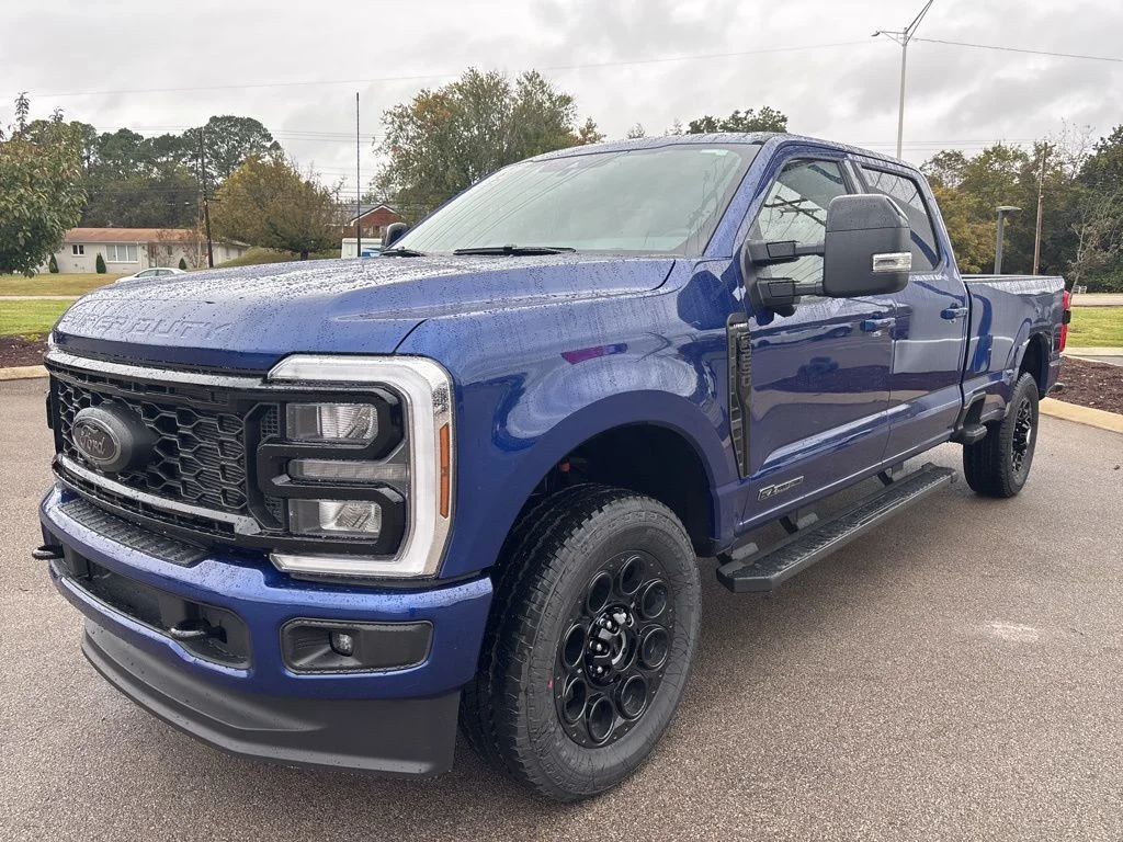 New 2026 Blue Ford Lariat image 4