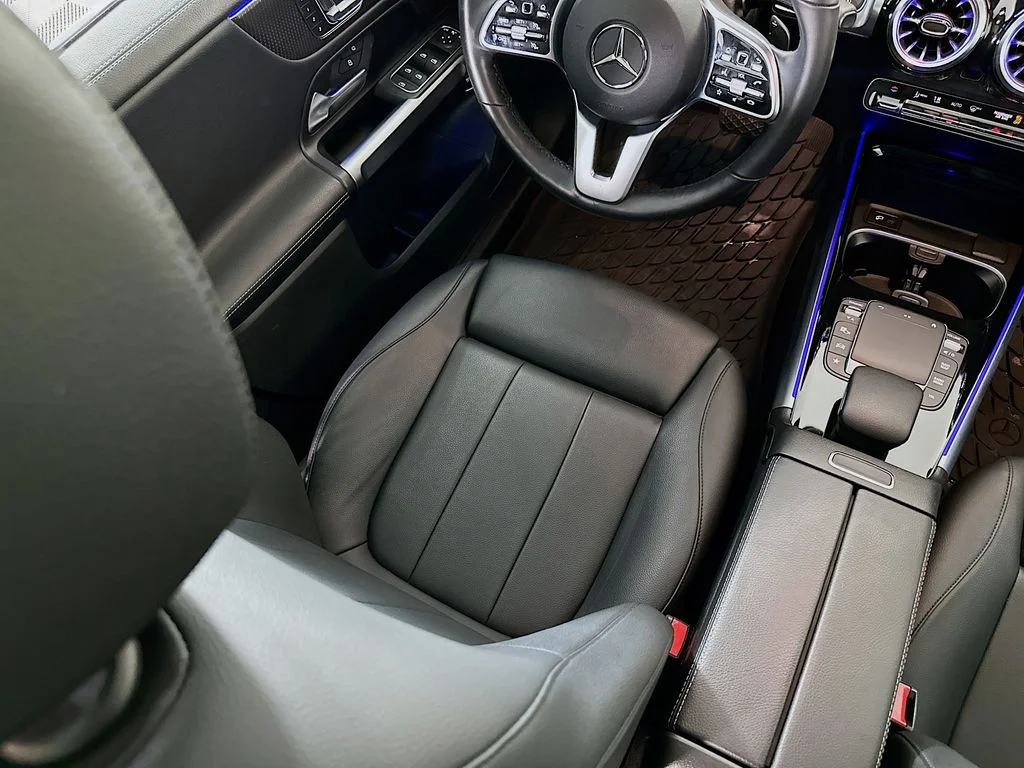 Used 2022 White Mercedes-Benz GLB 250 image 22