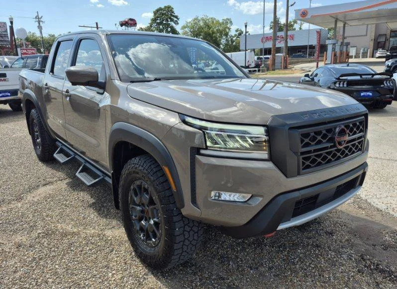 Used 2023 Beige Nissan PRO-4X image 4