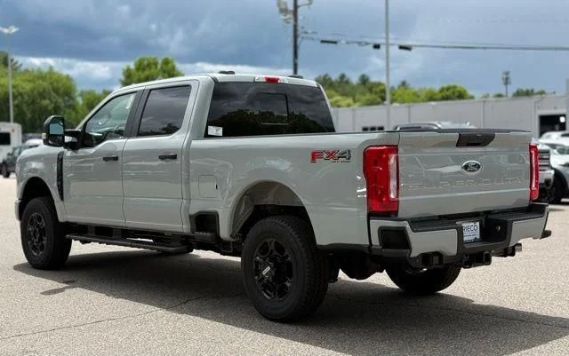 New 2026 Avalanche Ford F-350® XL image 8