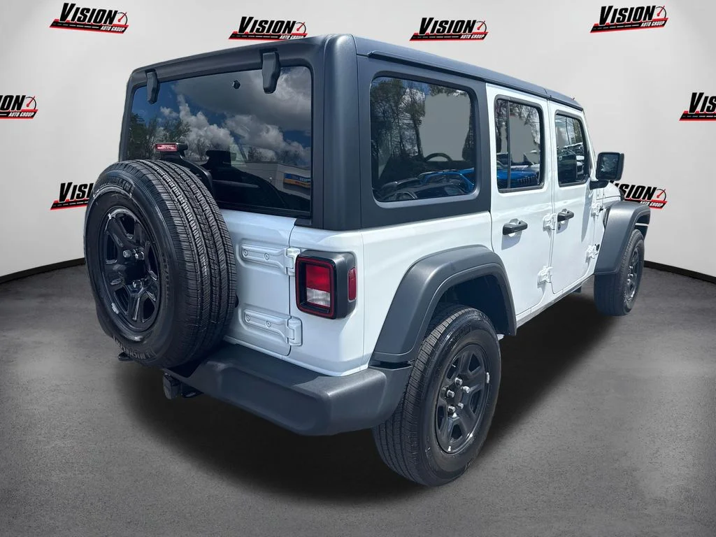 Used 2023 White Jeep Sport image 5