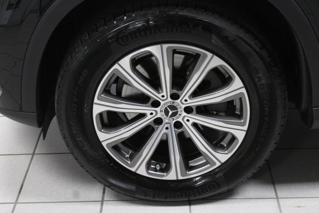 2026 Mercedes-Benz GLC Base - Photo 8