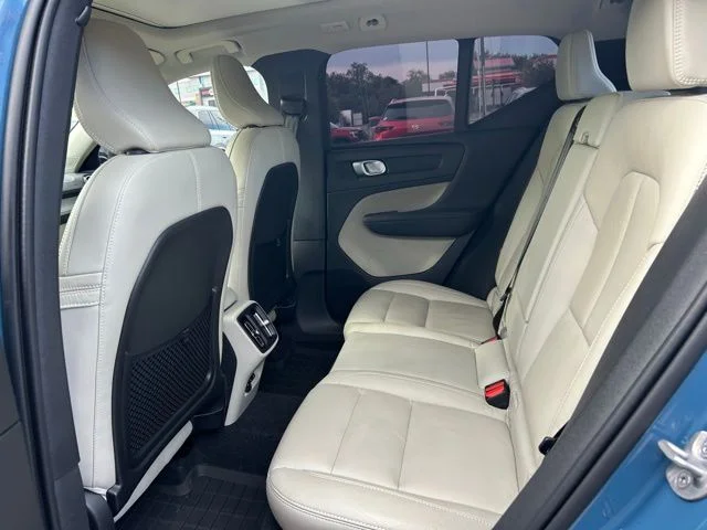 2024 Volvo XC40 Plus - Photo 23