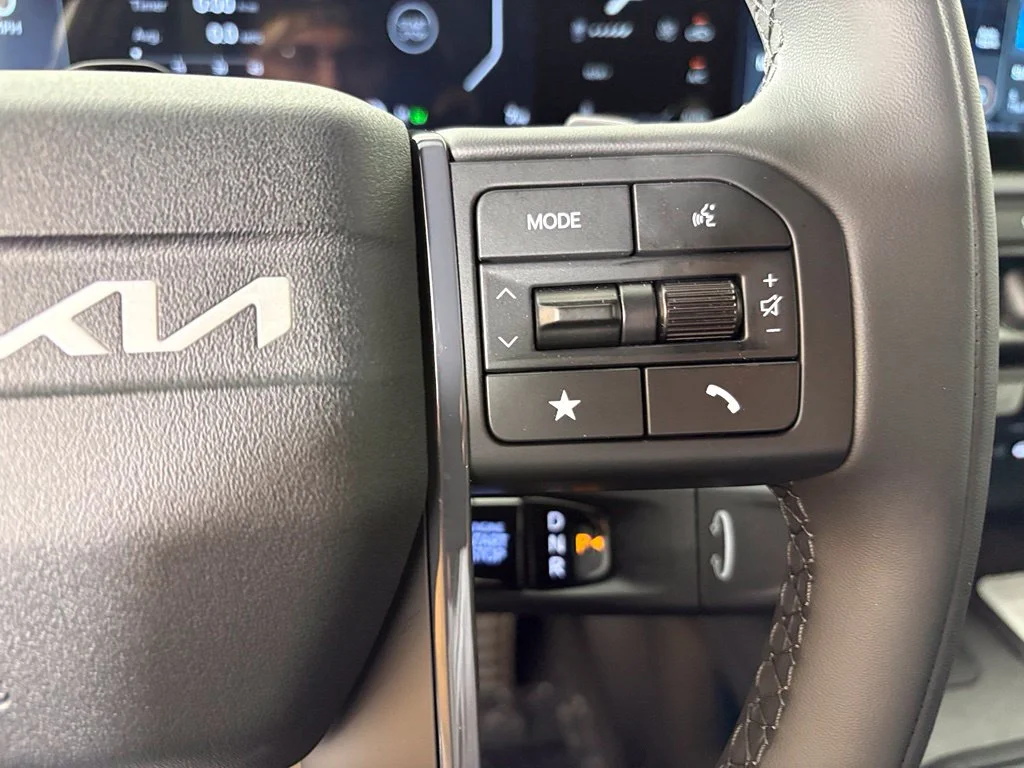 New 2027 Glacial White Pearl Kia X-Line SX image 27