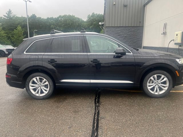 Used 2019 Orca Black Metallic Audi SE Premium image 2