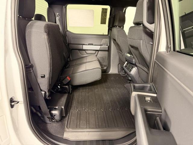 New 2026 Oxford White Ford XLT image 19
