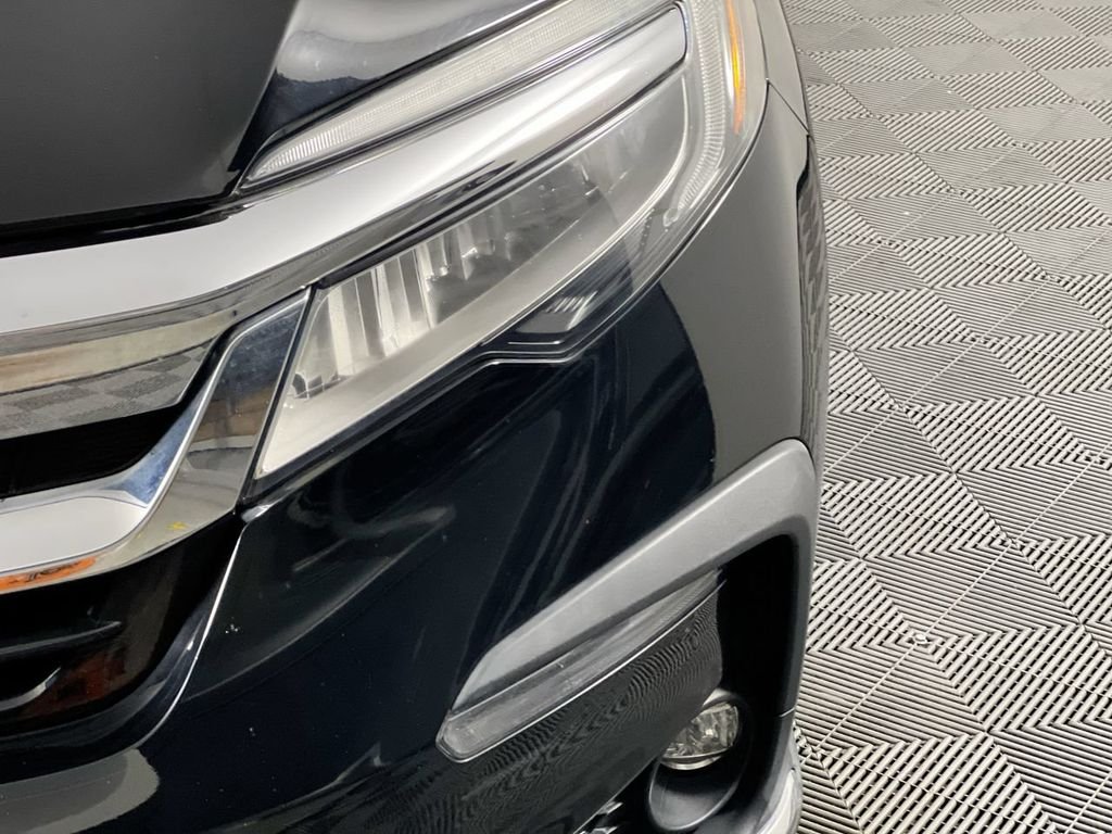 Used 2019 Black Honda Elite image 9