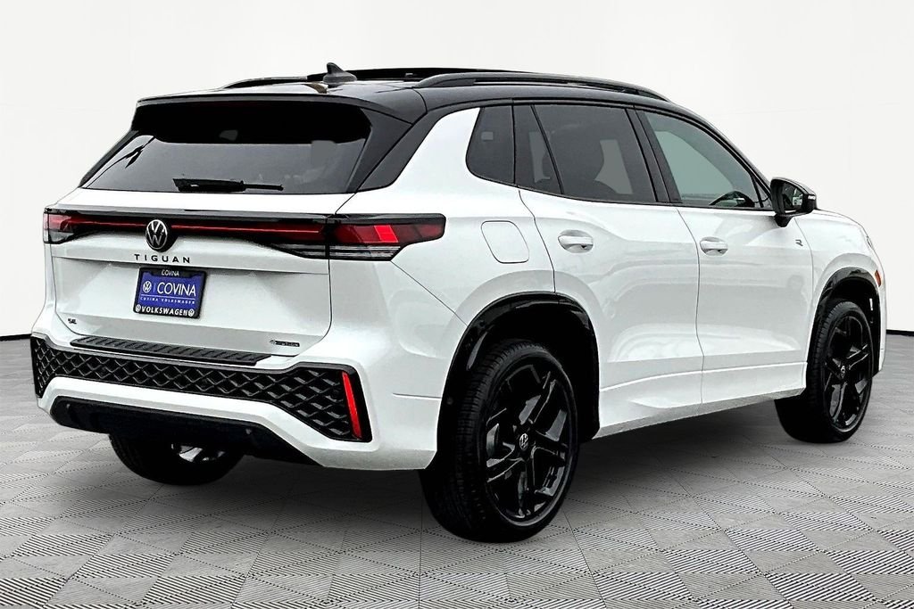 New 2026 White Volkswagen 2.0T SE R-Line Black image 6