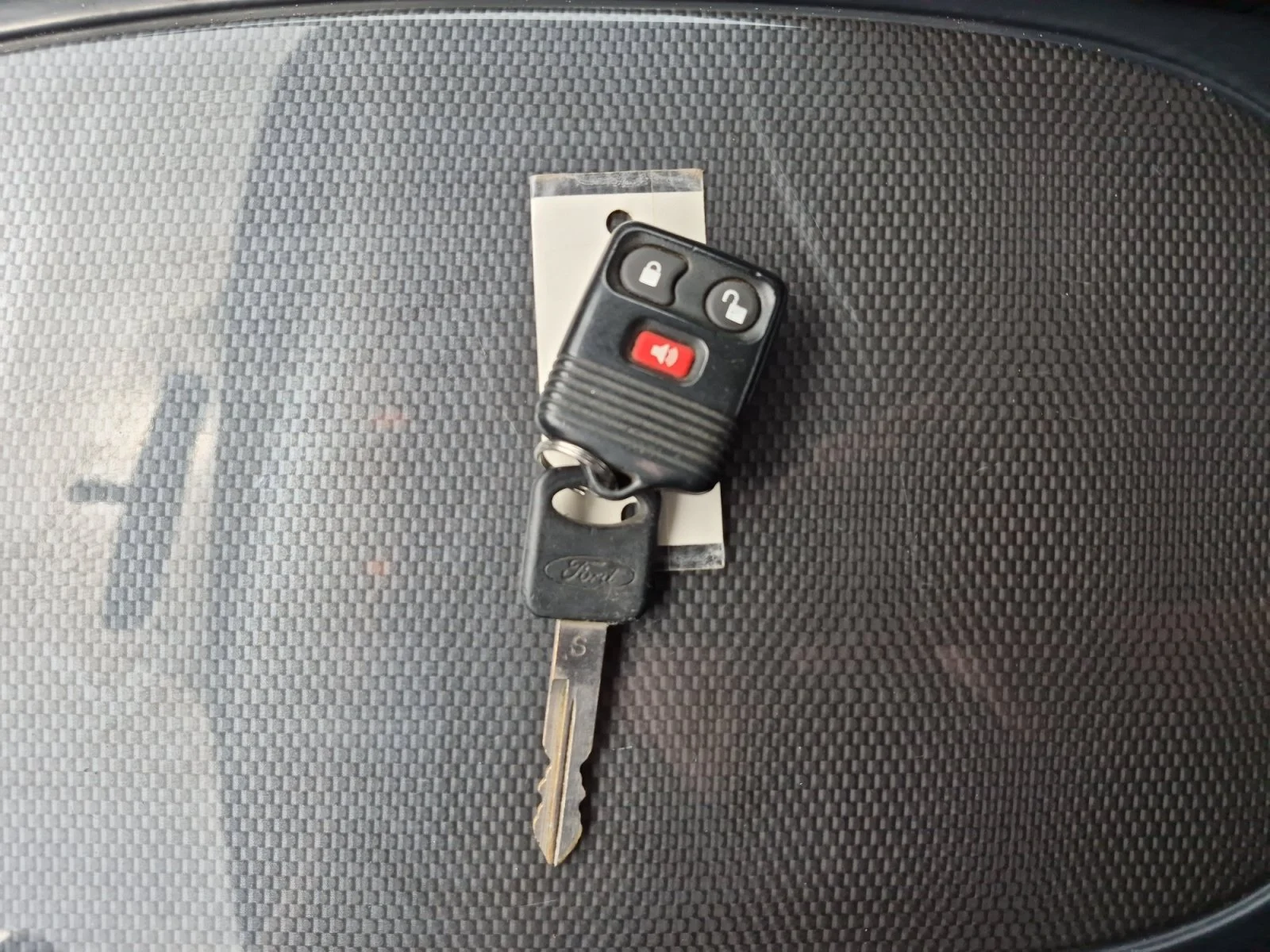 Used 2004 White Ford XL image 27