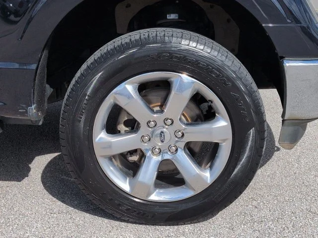 Used 2021 Blue Ford XLT image 11