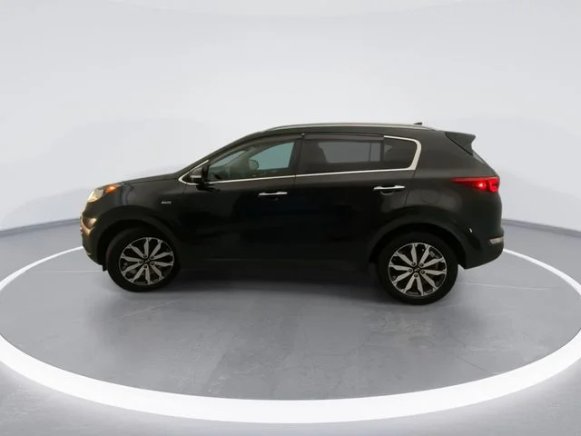 Used 2017 Red Kia EX image 3