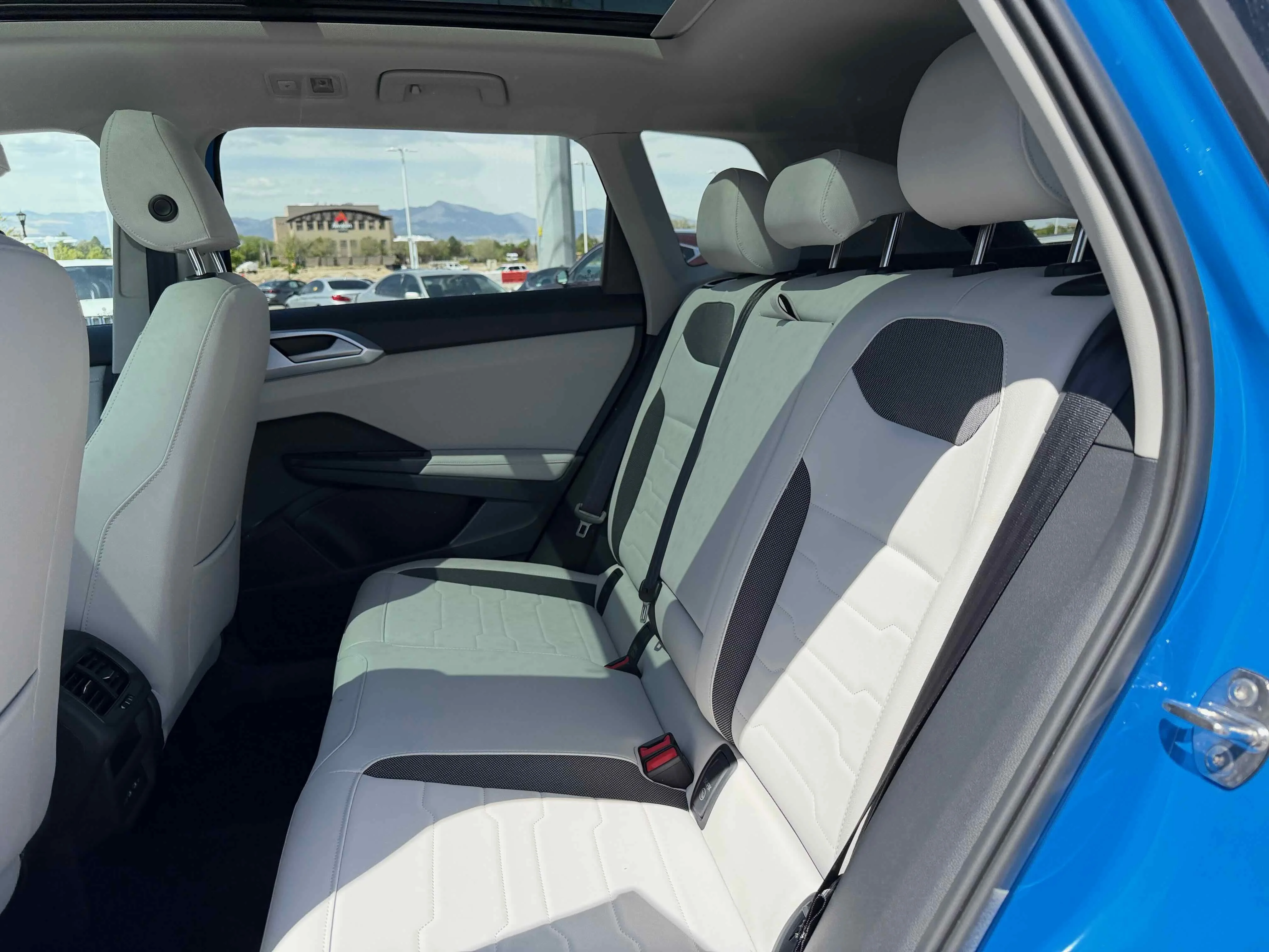 New 2026 Blue Volkswagen SE image 27