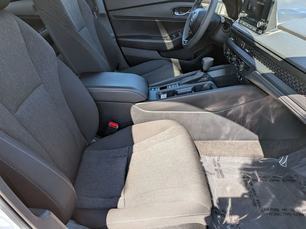 Used 2023 White Honda EX image 32