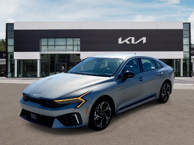 Used 2025 Gray Kia GT-Line image 4