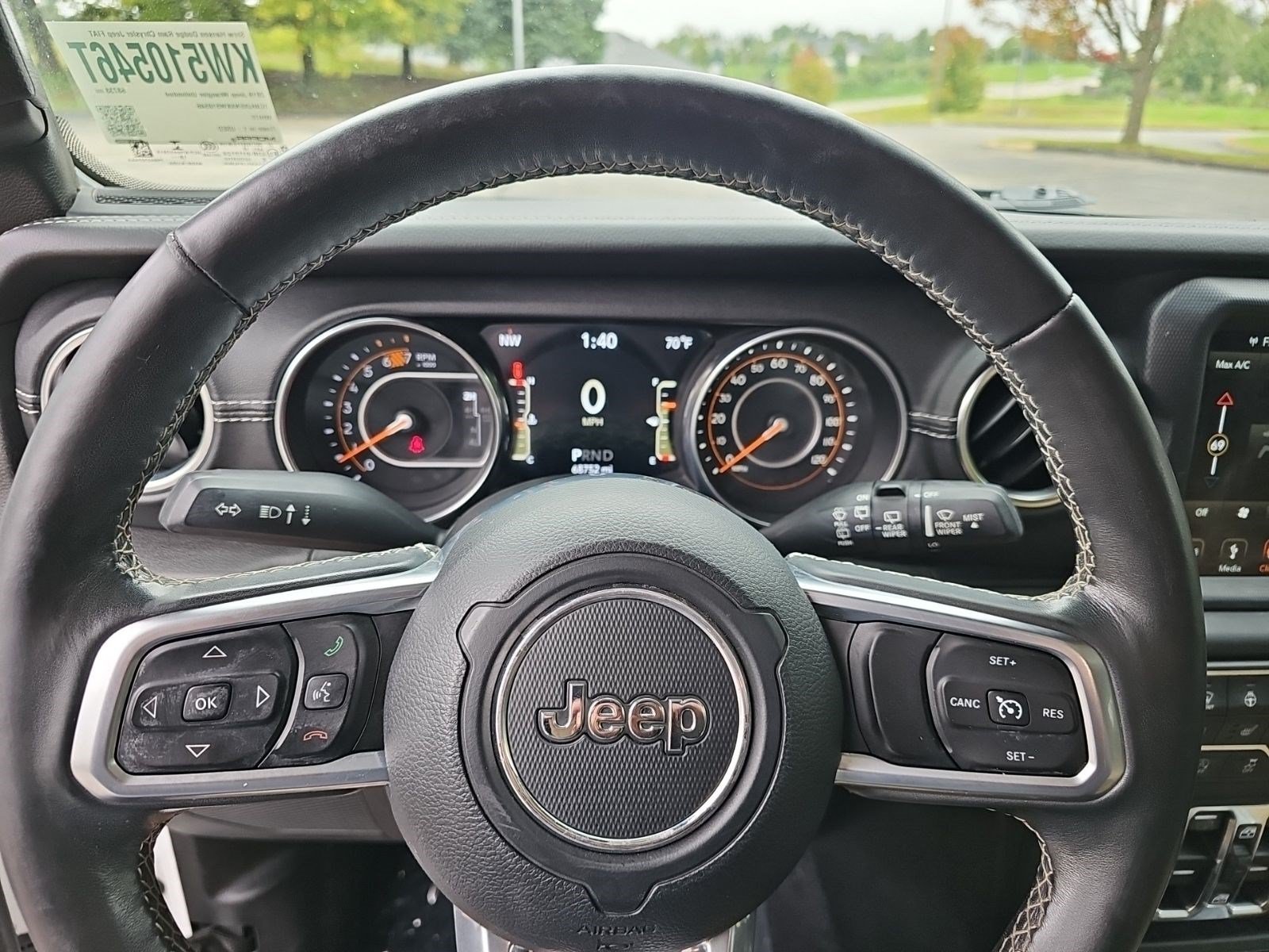Used 2019 Bright White Clearcoat Jeep Sahara image 21