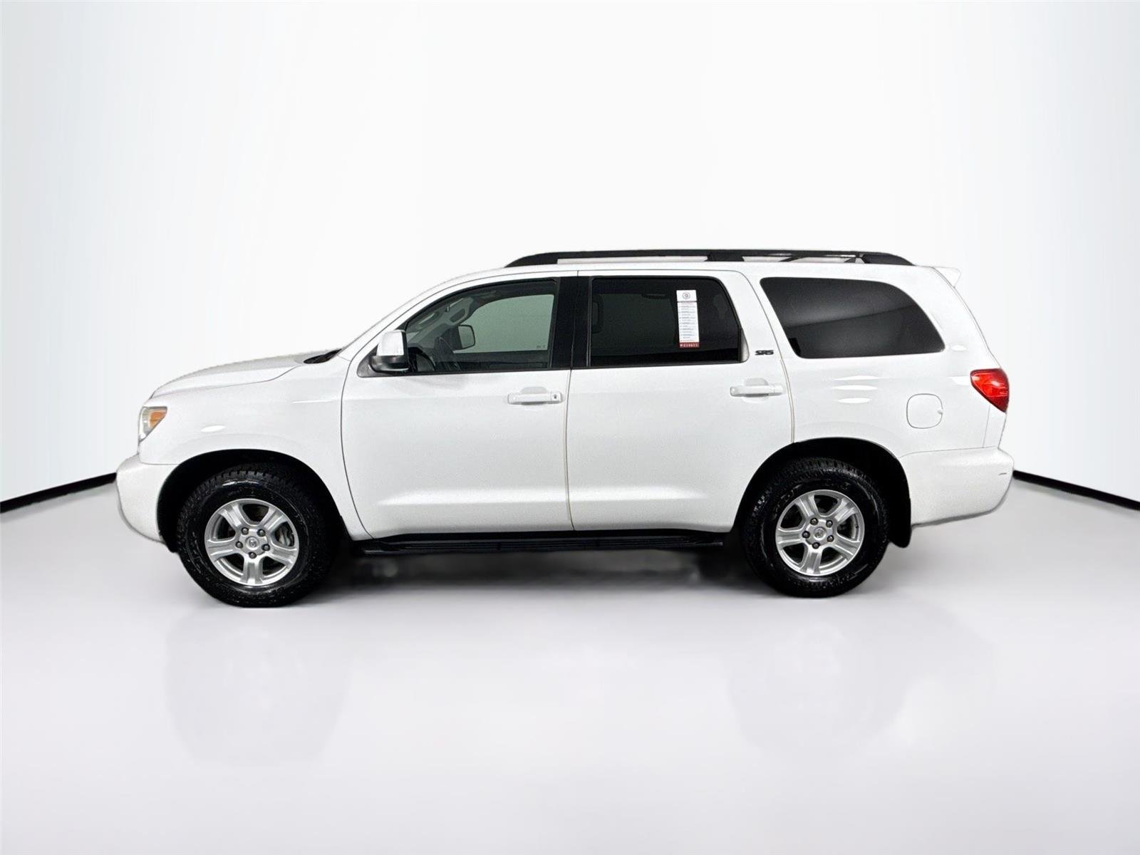 Used 2016 Super White Toyota SR5 image 12