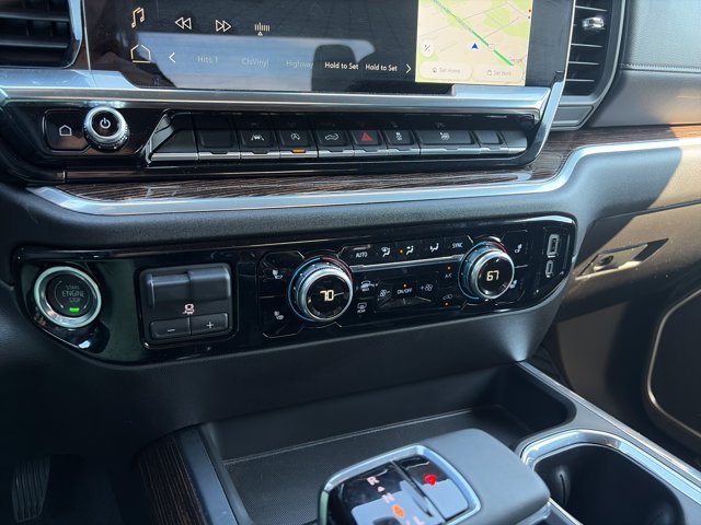 Used 2025 Onyx Black GMC Elevation image 18