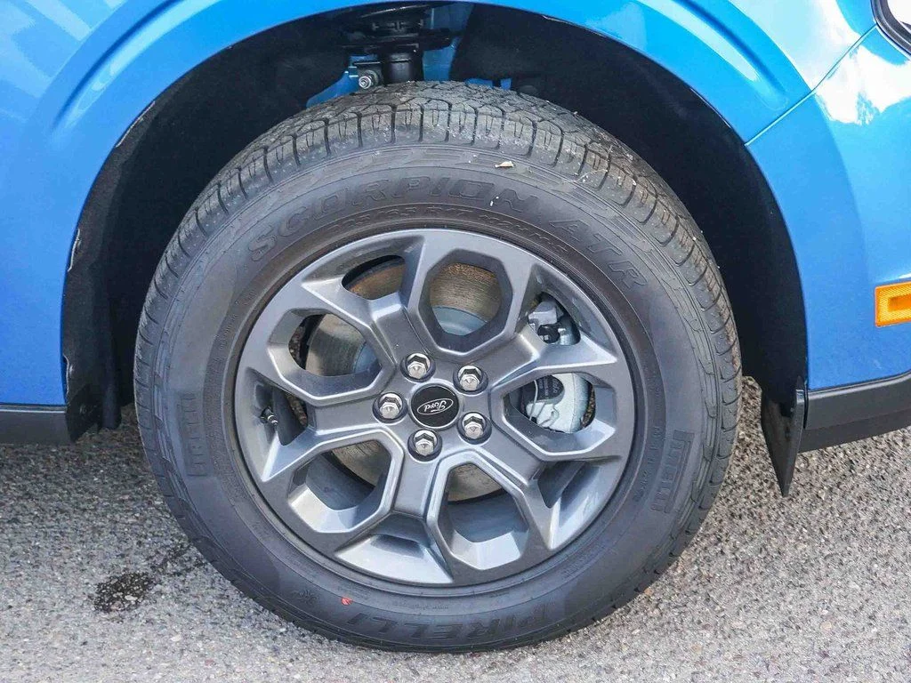 New 2026 Blue Ford XLT image 9